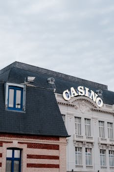 https://images.pexels.com/photos/4456840/pexels-photo-4456840.jpeg