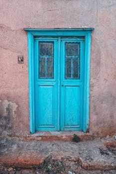 {casino-playing-pexels.jpg}