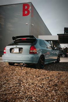 photo of a player engaging with pasianssi game on a tablet