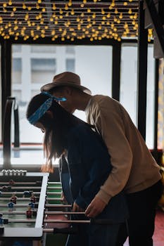 {people_playing_online_games}