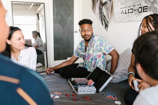 {people_playing_cards}